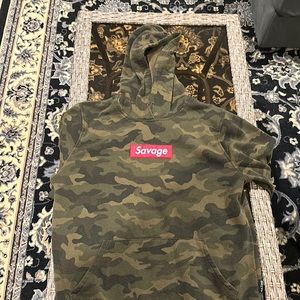 New York Red Camo Box, SAVAGE Hoodie (M)